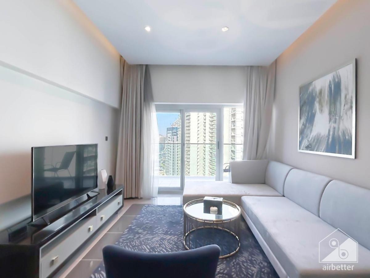 Luxury Stay At Damac Majestine With Balcony & Views Dubai Exterior photo